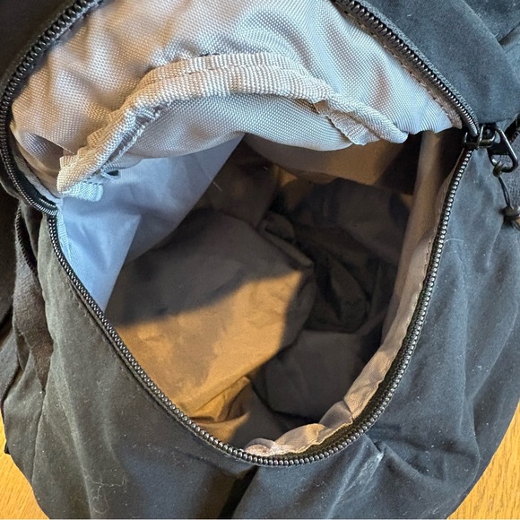 Athleta Kinetic Gym Duffle Bag Travel Weekender Black - Picture 9 of 16